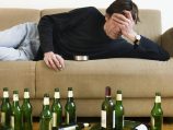 Alkoholsucht in Deutschland: Krankenkasse alarmiert