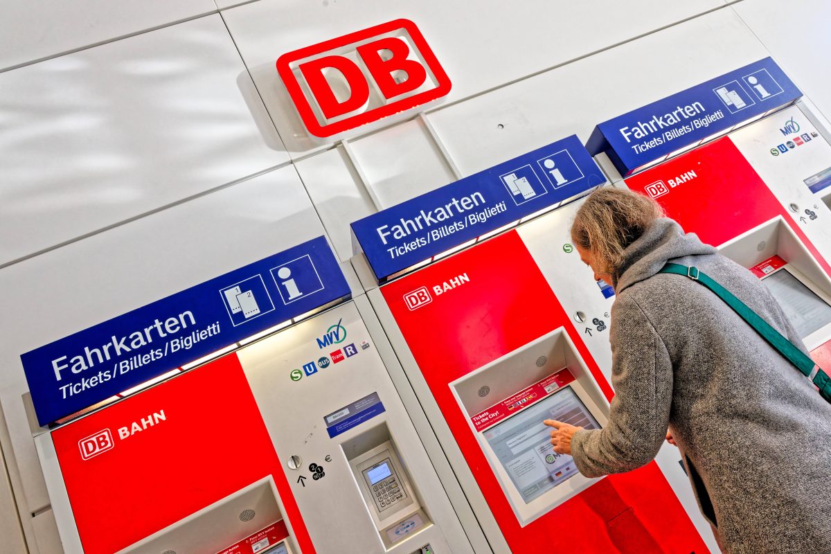 Deutsche Bahn unpünktlich wie nie – Passagiere hören jetzt ganz genau hin