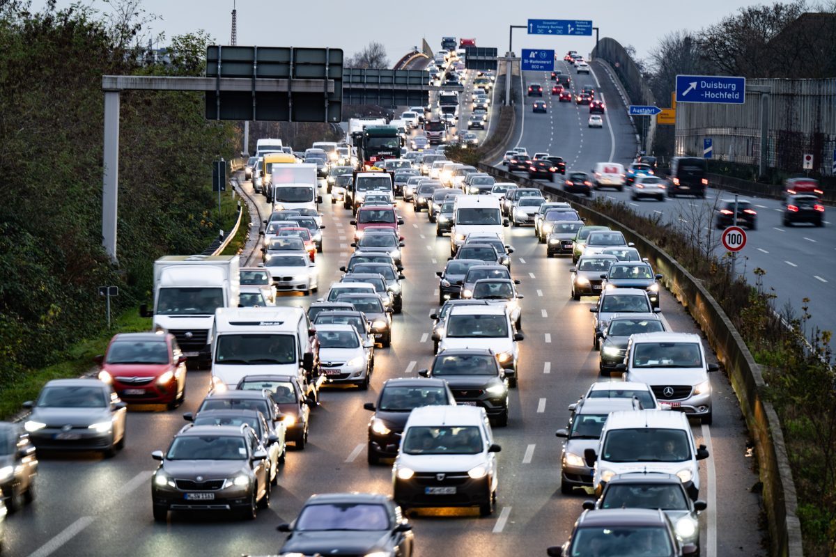 Krefeld: Verkehrsspiegel können per Sondernutzungserlaubnis