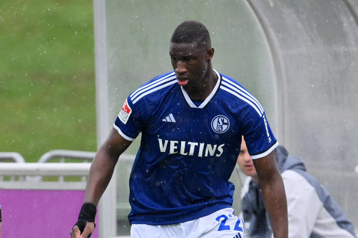 FC Schalke 04: Dicke Überraschung! Plötzlich steht Cissé für S04 wieder auf dem Platz