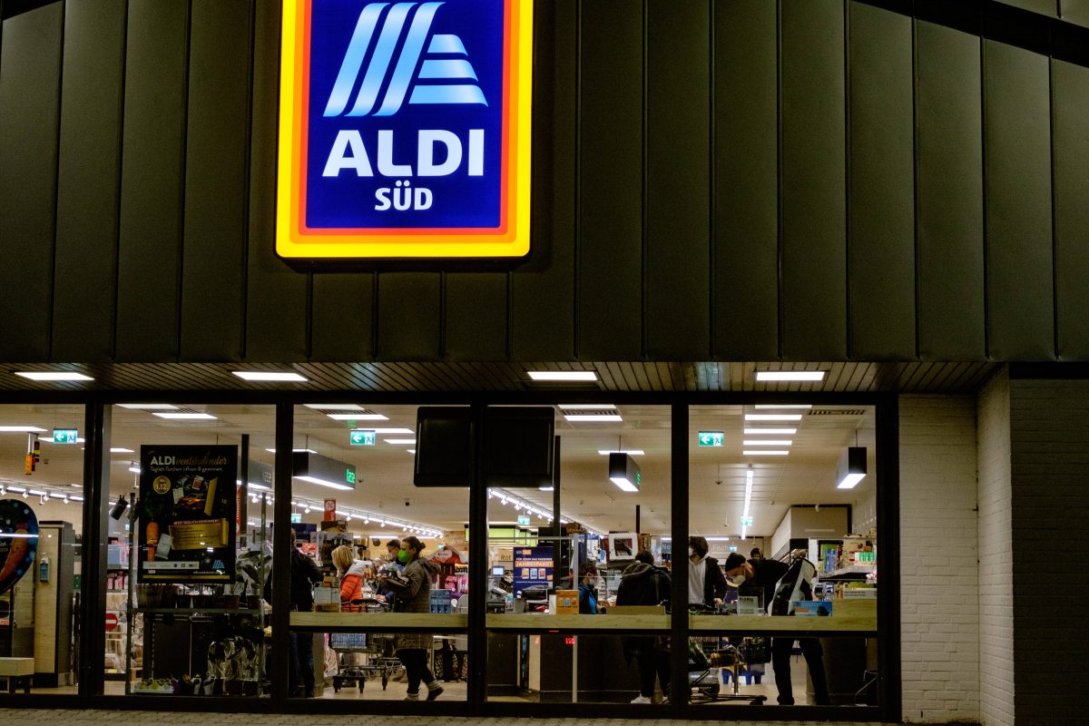 Aldi-Kunden können bald auch sonntags einkaufen.