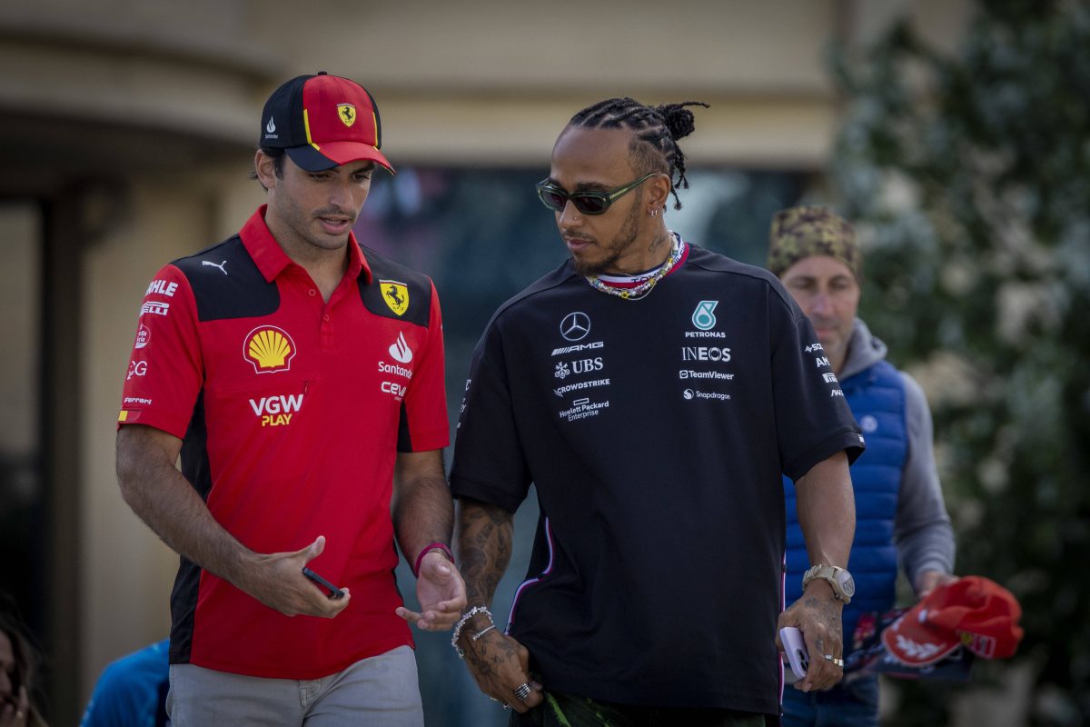 Formel 1: Nach Ferrari-Abfuhr – Sainz enthüllt spannendes Detail über Hamilton-Wechsel