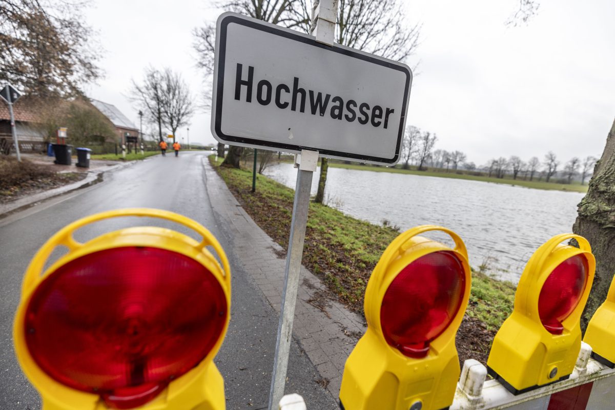 Wetter in NRW Sturm und Dauerregen! Mehrere Unfälle hier schneit es