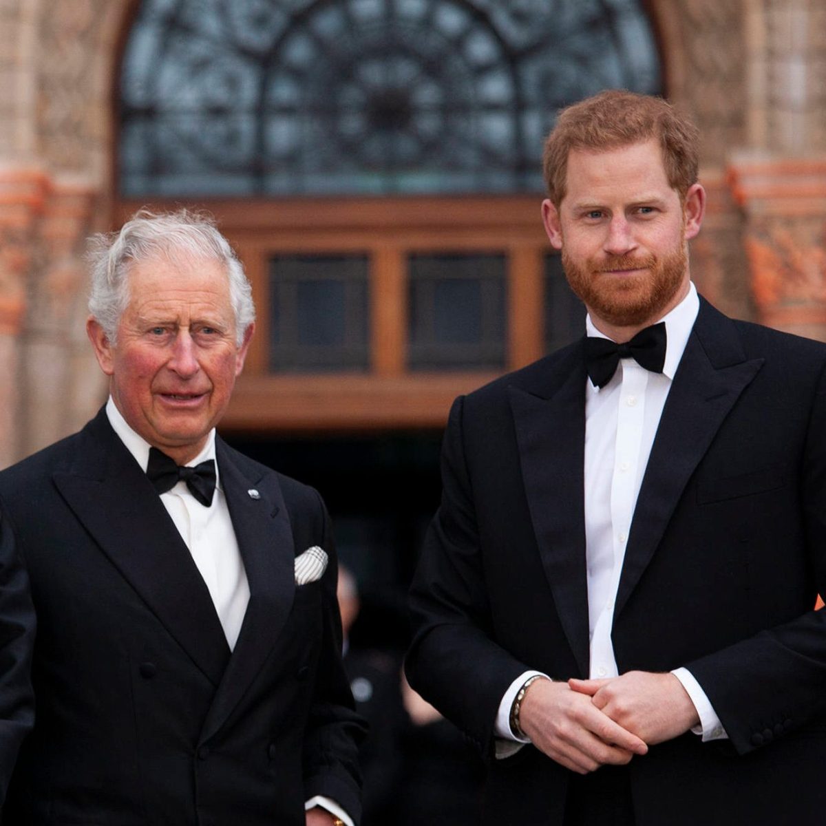 Prinz Harry: Nachricht über seinen Vater König Charles III. geht rum – „Voller Kummer“