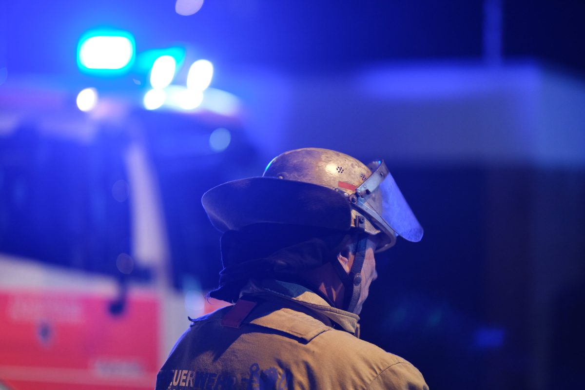 NRW: Mann rettet Frau aus Feuer-Hölle – und kassiert plötzlich diese satte Rechnung