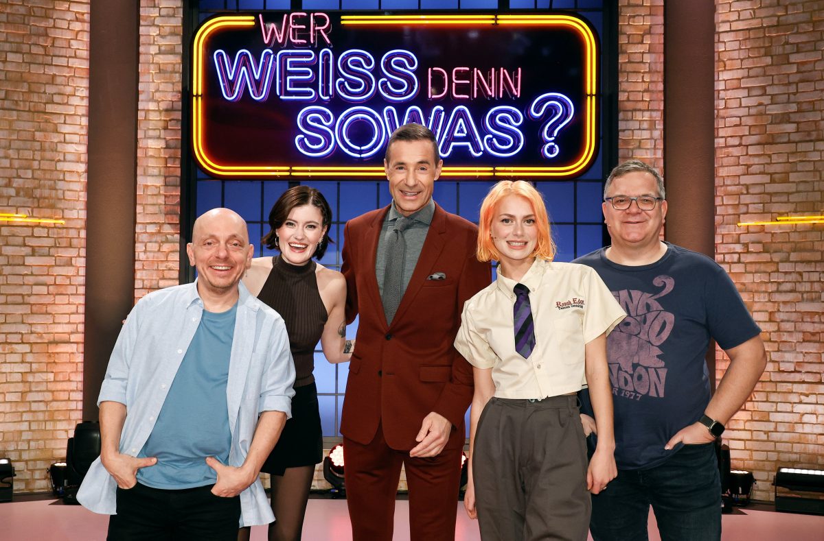 "Wer Weiß Denn Sowas?": Kai Pflaume Und Elton Schmieden Irren Plan ...