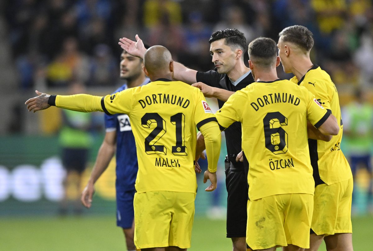 Borussia Dortmund bei Gladbach: BVB-Fans schrecken bei DIESER DFB-Entscheidung sofort auf