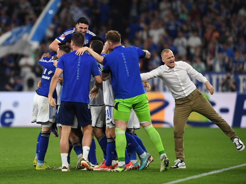 Ook Trainer Karel Geraerts was jubelend over zijn wedstrijden – maar dat is positief.