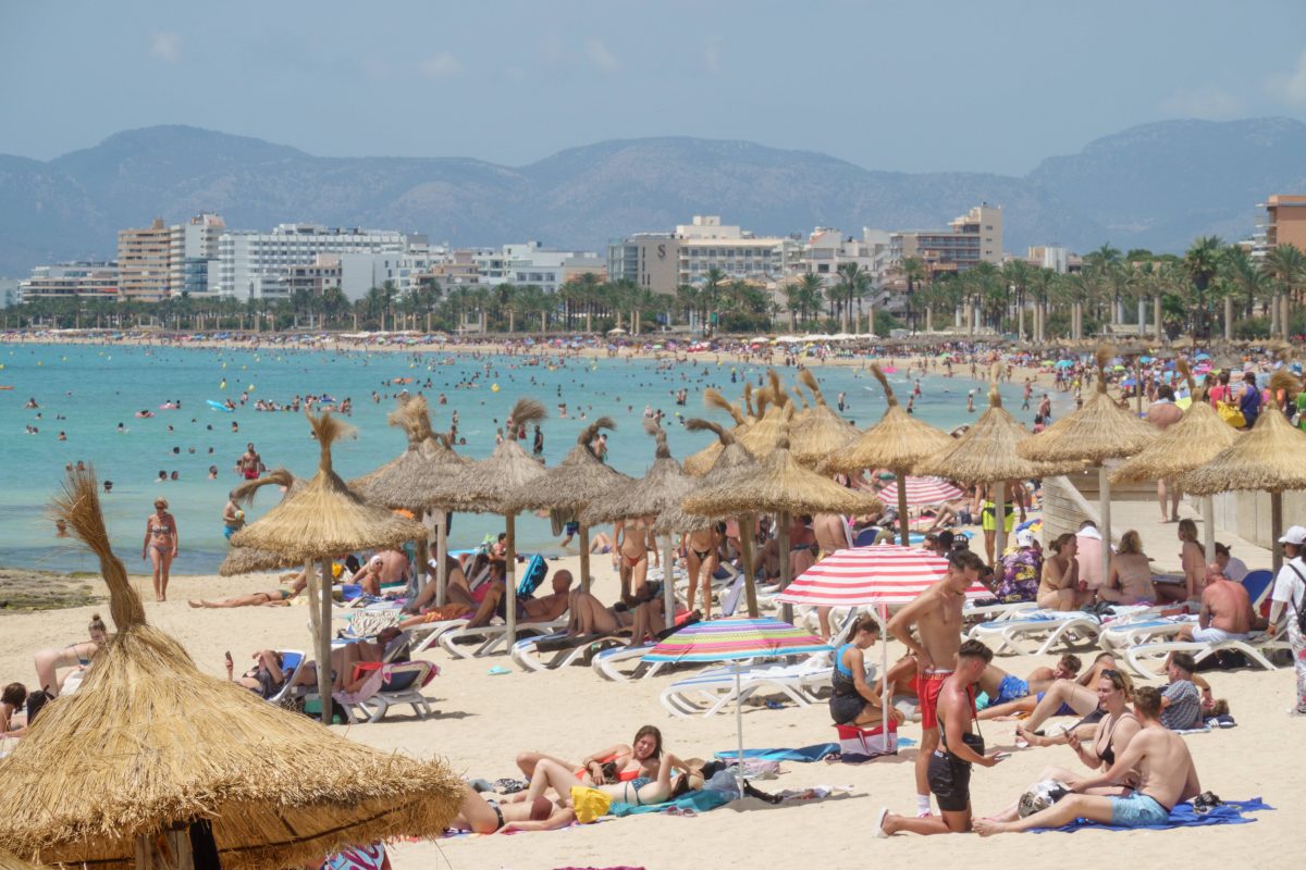 Mallorca: Unglaubliche Szenen an der Playa! Plötzlich ist es mucksmäuschenstill