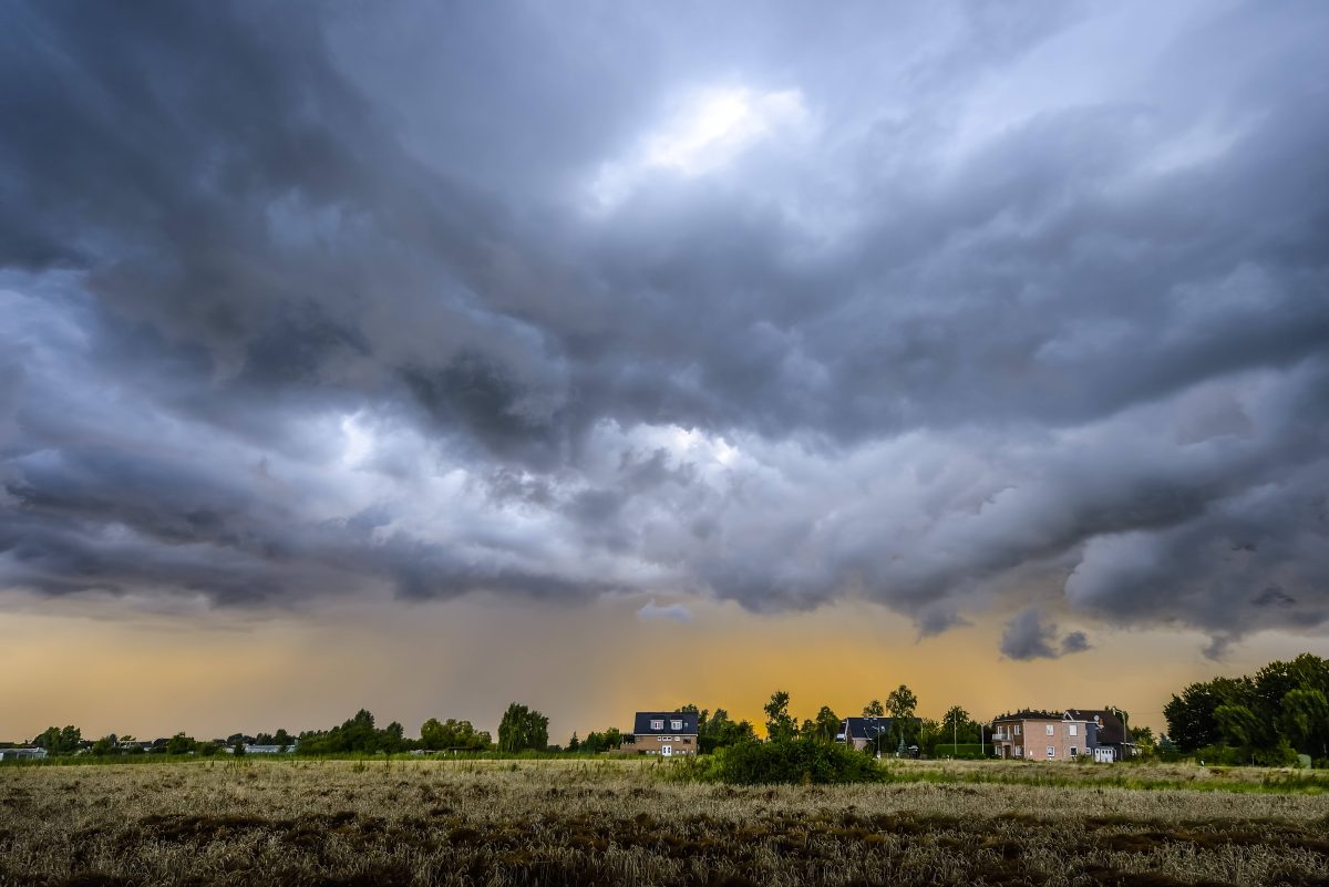 Wetter in NRW: Superzellen-Chaos droht! HIER „knallt es so richtig“
