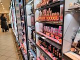 Rossmann, dm und Co.: Dürfen Kunden an Shampoo-Flaschen riechen