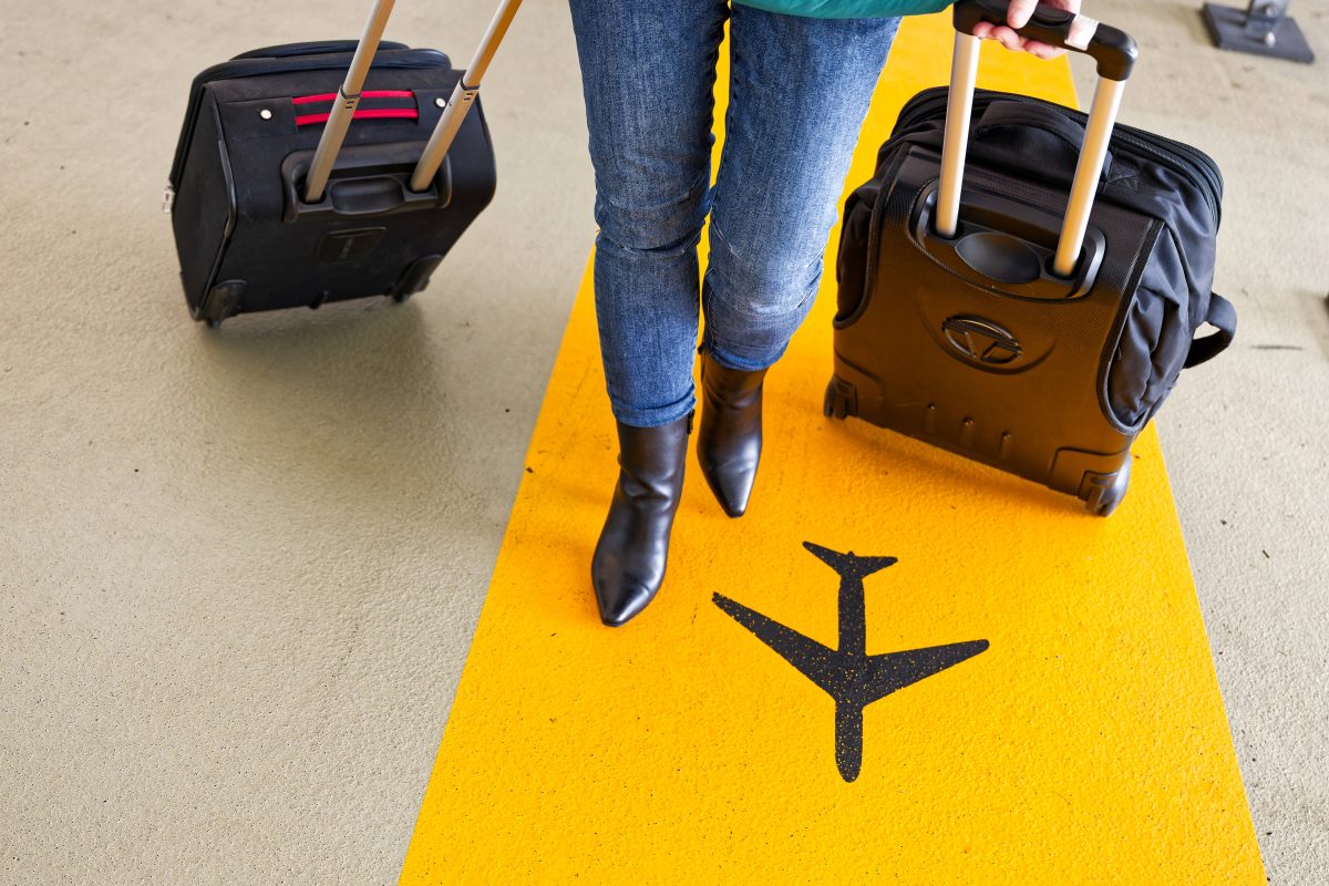 Mit dem Flugzeug in den Urlaub: Dieser Lifehack ist eigentlich verboten – doch Passagiere tun es immer wieder