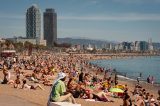 Urlaub in Spanien: Beliebter Urlaubsort greift mit skurriler Regel hart durch.