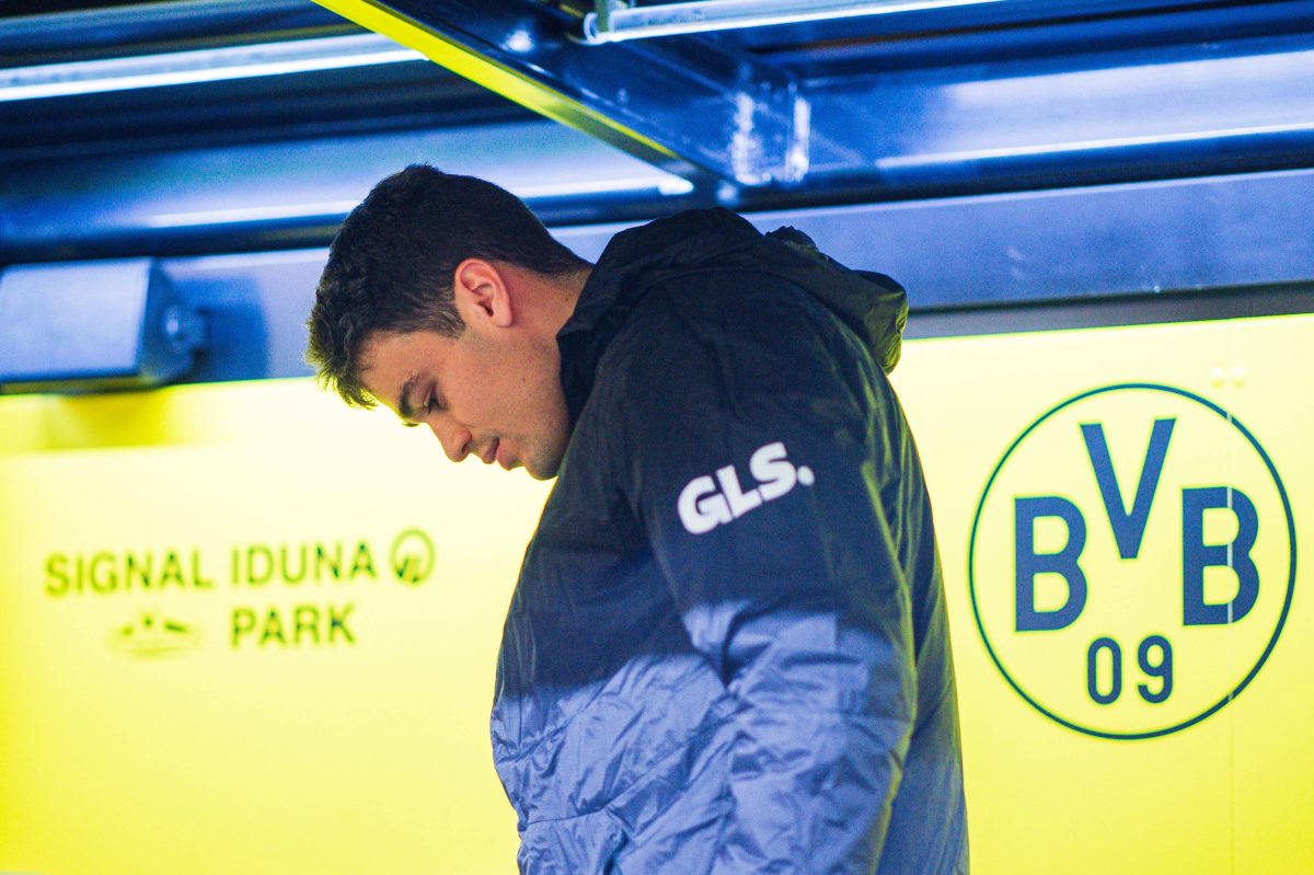 Borussia Dortmund: Blankes Entsetzen! BVB-Star nach Blamage am Boden zerstört