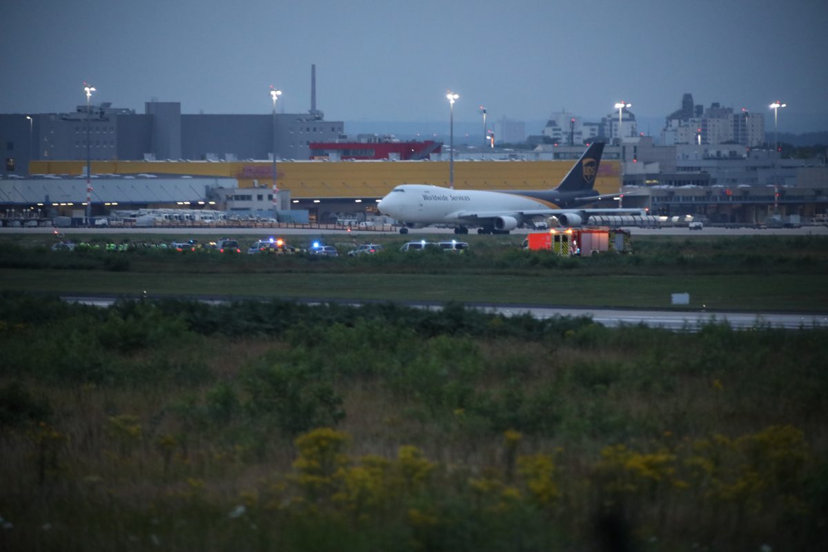 Flughafen Köln/Bonn lahmgelegt – SIE haben wieder zugeschlagen!