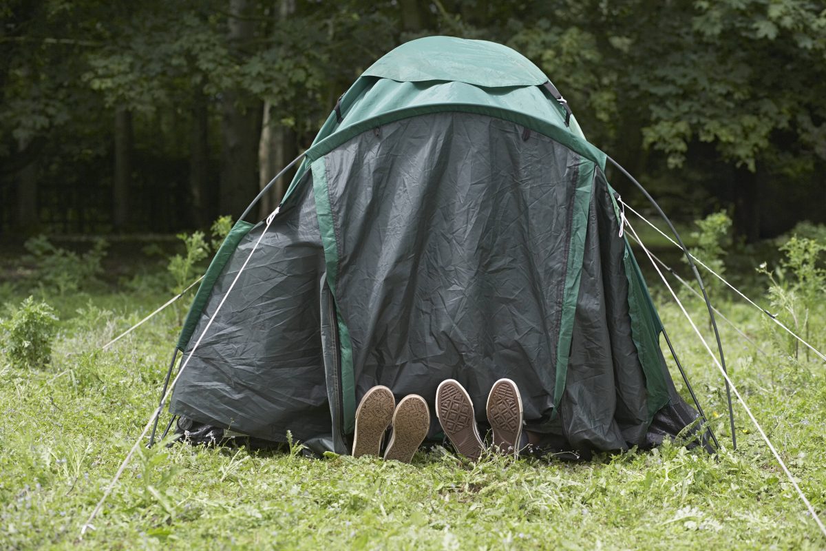 Urlaub auf dem Campingplatz: Albtraum-Nacht! Paar versinkt im Chaos – „Frechheit“