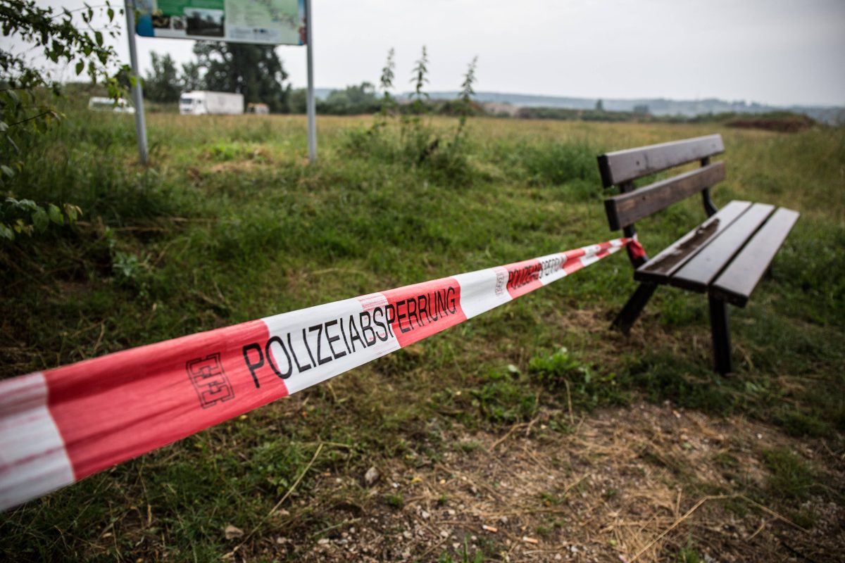 Urlaub in NRW endet in Tragödie – Frau stirbt auf A4-Rastplatz