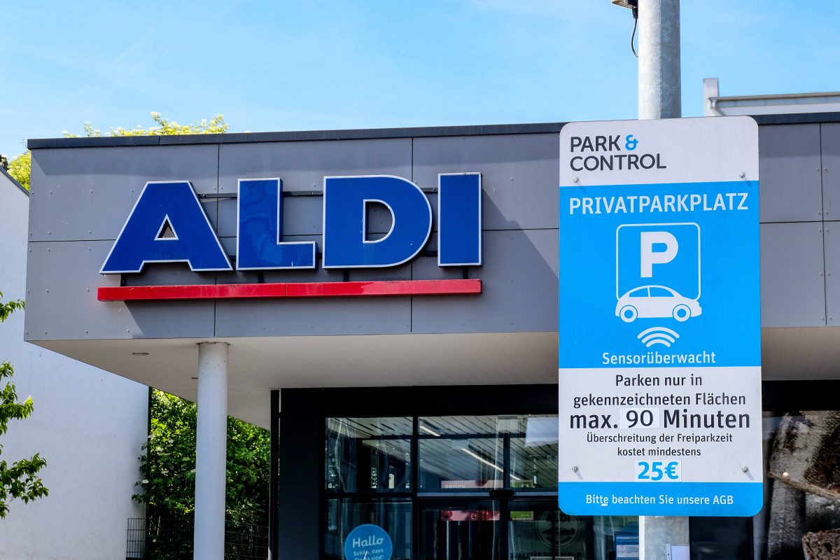 Aldi-Kunde macht nervige Beobachtung auf dem Parkplatz – „Einfach asozial“