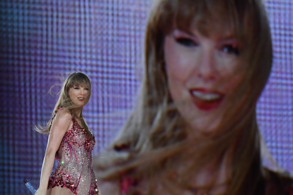 Taylor Swift auf Schalke: Frau aus Gelsenkirchen platzt endgültig der Kragen – „Blöd und hässlich“