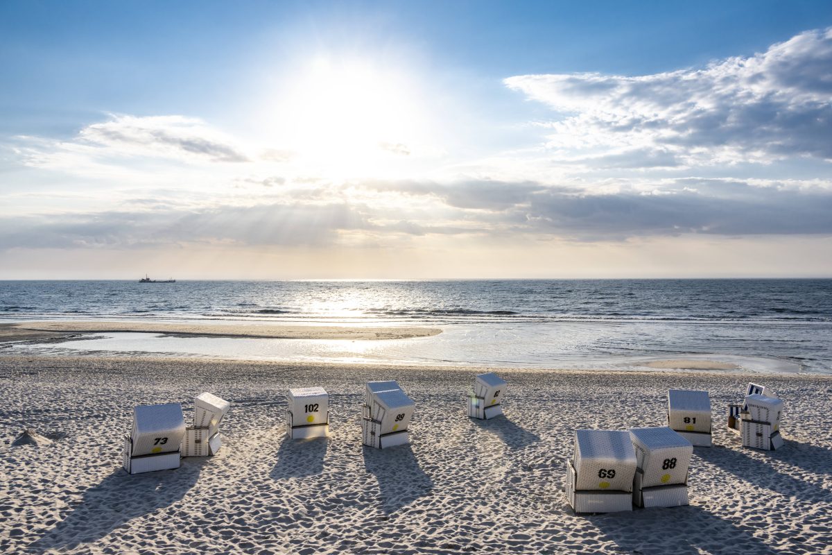 Urlaub an der Nordsee & Ostsee: Heftige Gefahr im Wasser – für Touristen kann es übel enden