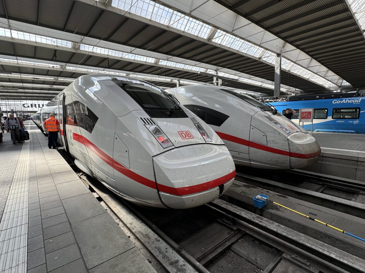 Deutsche Bahn: Reise endet für Kunden mal wieder im Fiasko – „Absolute Wahnsinn“