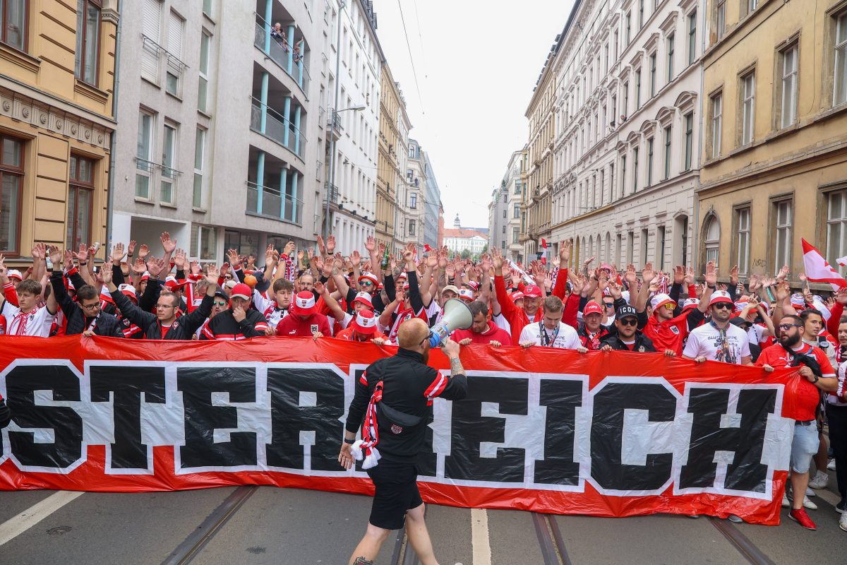 Österreich – Türkei: Ekeliger Fan-Eklat! Ösi-Fans sorgen für nächsten Skandal