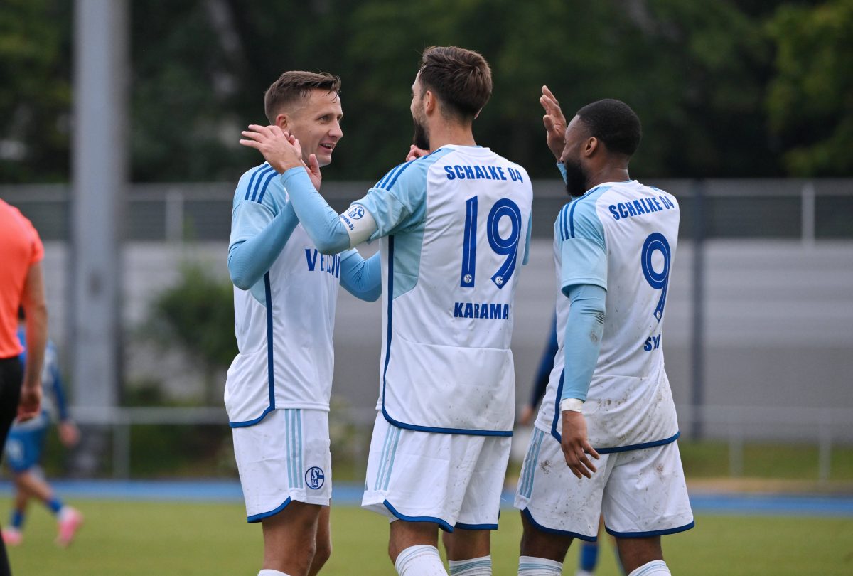 Das Trainingslager des S04 ist vorbei, der Saisonstart rückt immer näher. Ein Schalke-Akteur lässt die Fans nun träumen.