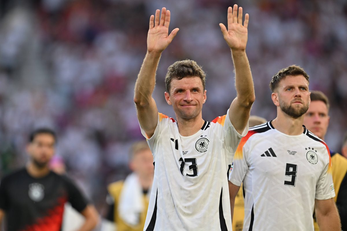 Thomas MÃ¼ller hat seine Laufbahn bei der deutschen Nationalmannschaft offiziell beendet. Im Rahmen der VerkÃ¼ndung fÃ¤llt vor allem eine Sache auf.