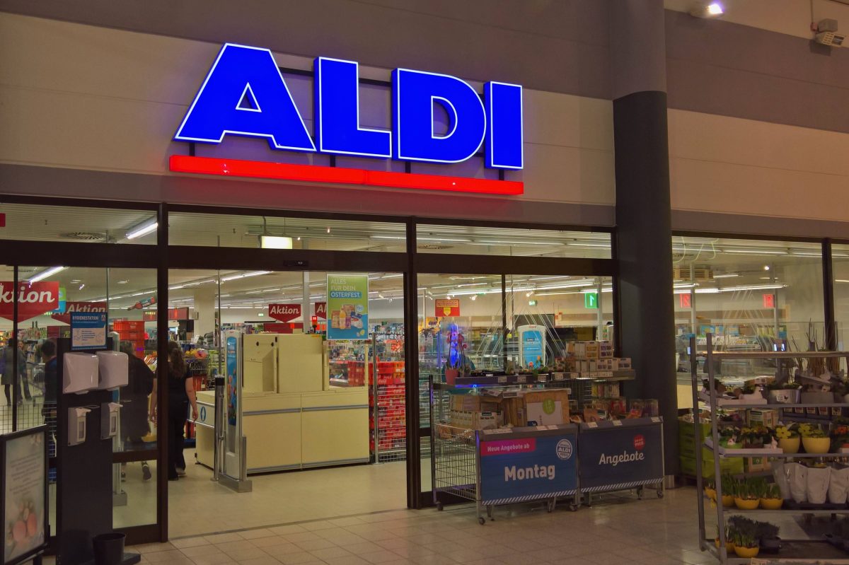 Aldi, Lidl und Co. fallen bei DIESEM Test gnadenlos durch – „Rote Karte“