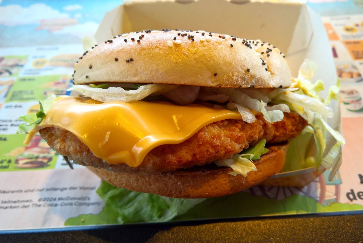 McDonald’s will mit Mega-Burger aus dem Tief – Experten sind entsetzt! „Falsche Richtung“