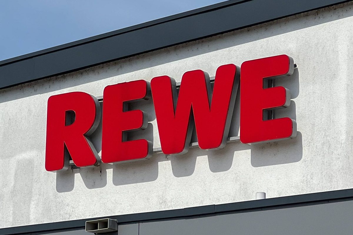 Rewe in Bochum: Mann blickt auf Preisschild – und fällt aus allen Wolken