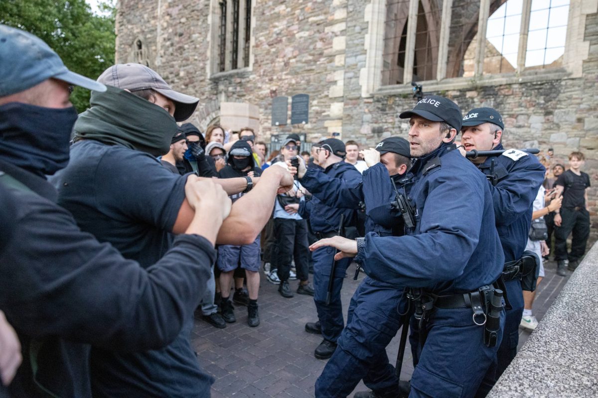 Die Polizei in England rechnet mit der grÃ¶ÃŸten Eskalationsstufe.