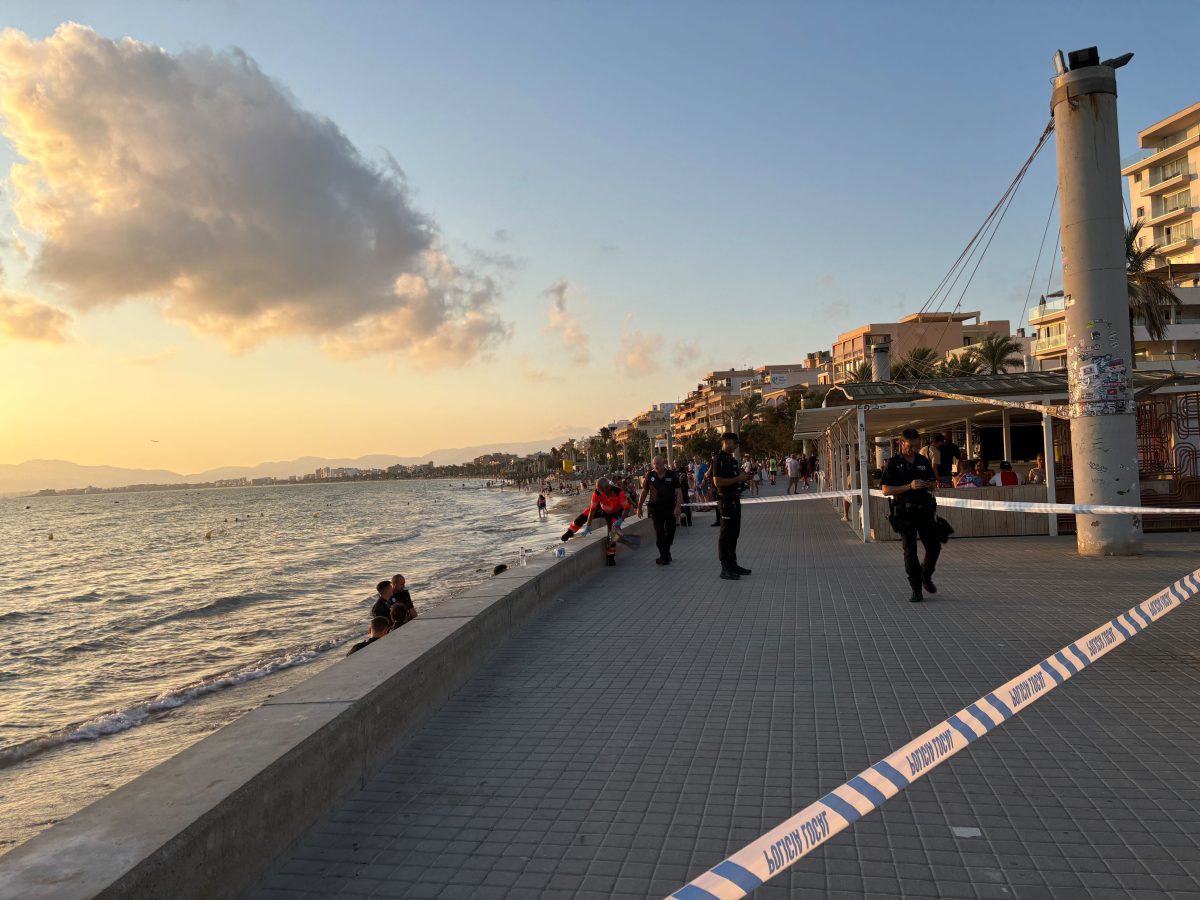 Mallorca: Toter Tourist aus Meer gezogen – drei Männer versuchten, sein Leben zu retten