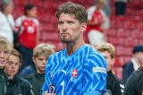 Gregor Kobel - Torwart von Borussia Dortmund - darf endlich fÃ¼r die Schweiz starten.