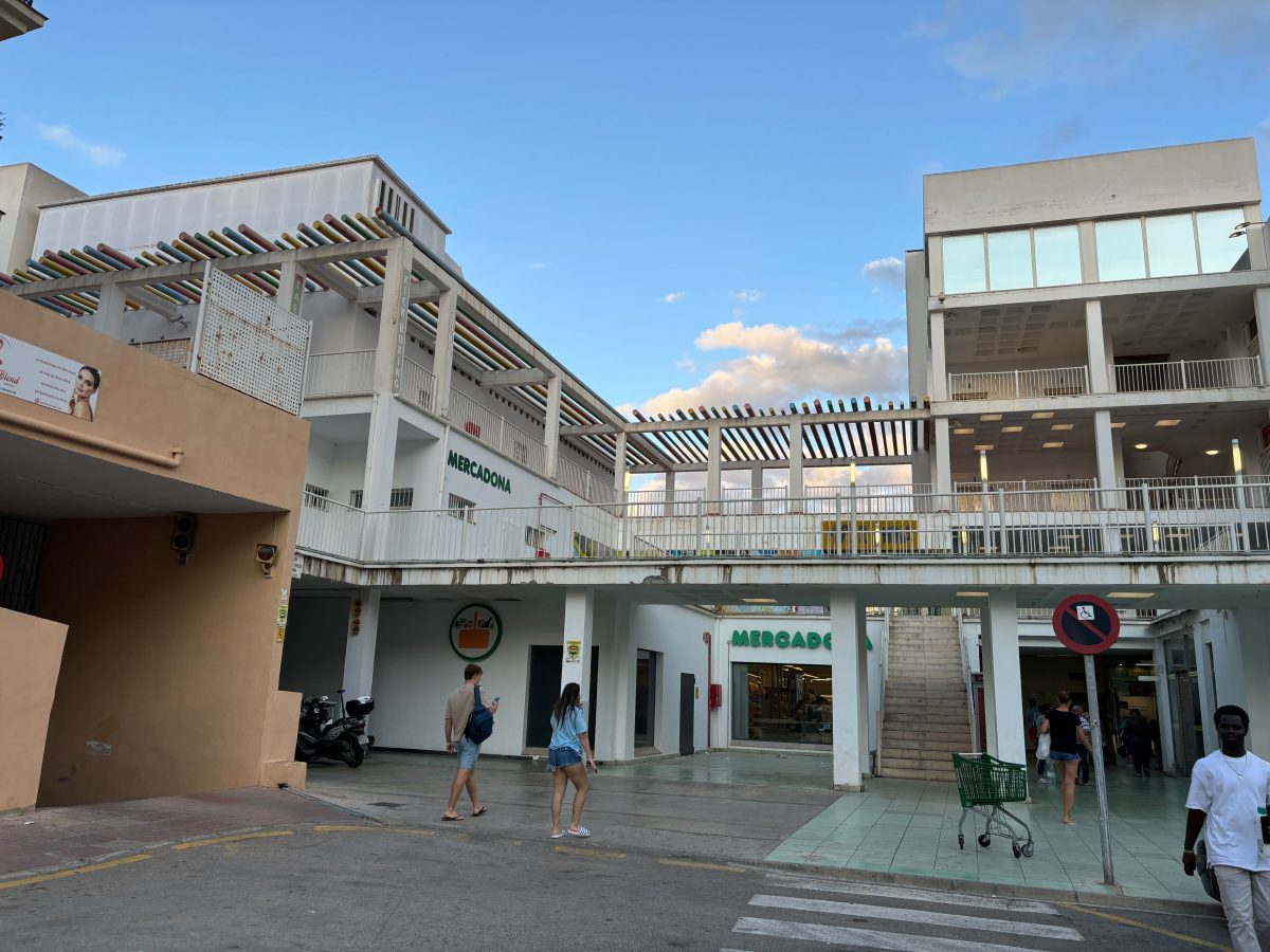 Der Mercadona in S'Arenal. Ein Supermarkt auf Mallorca.