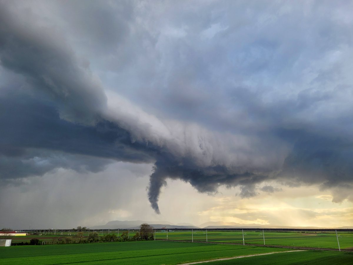 Wetter in NRW: Tornado-Gefahr im Westen.