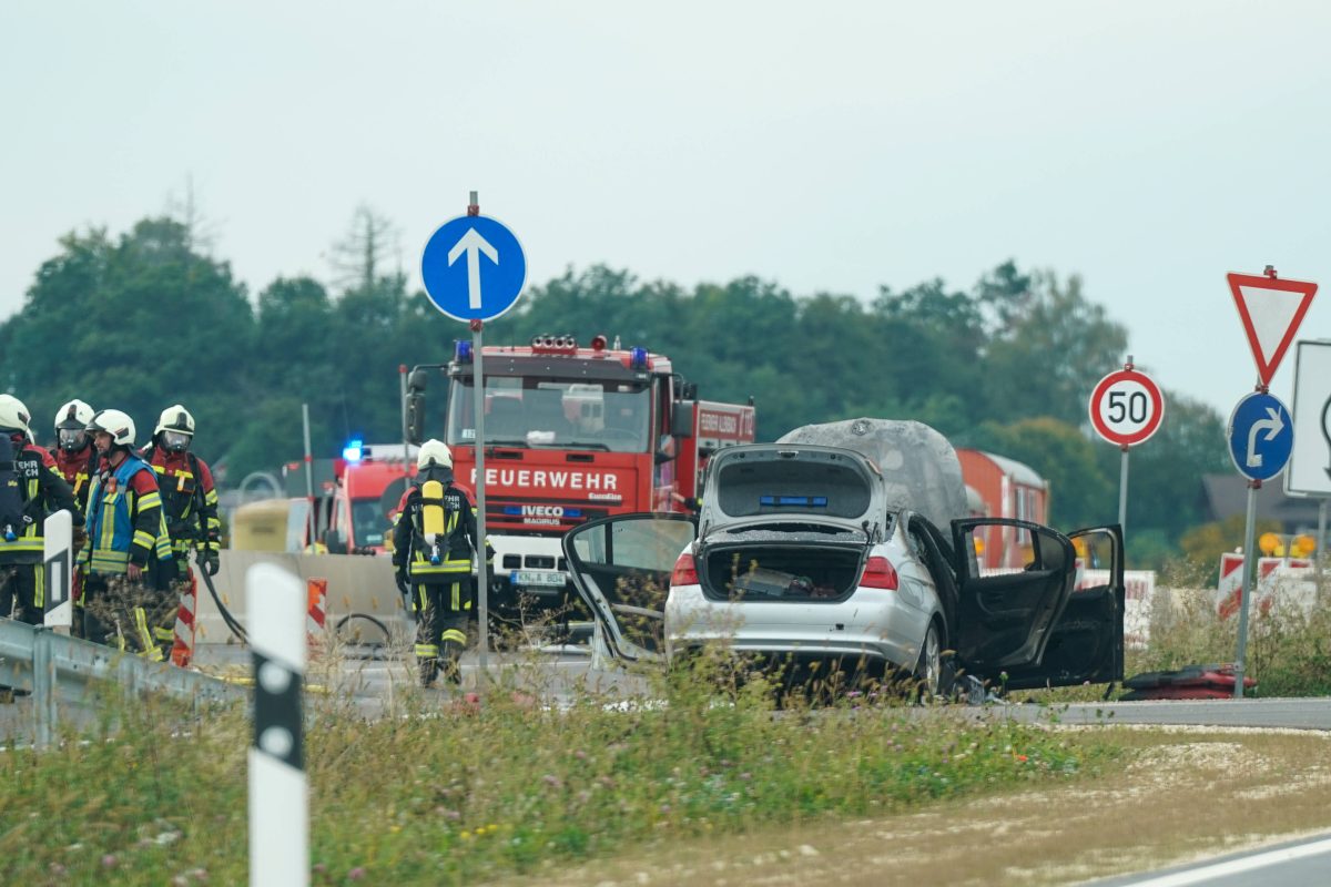 verkehr-das-sollten-autofahrer-unbedingt-dabeihaben-es-k-nnte-um-leben-und-tod-gehen