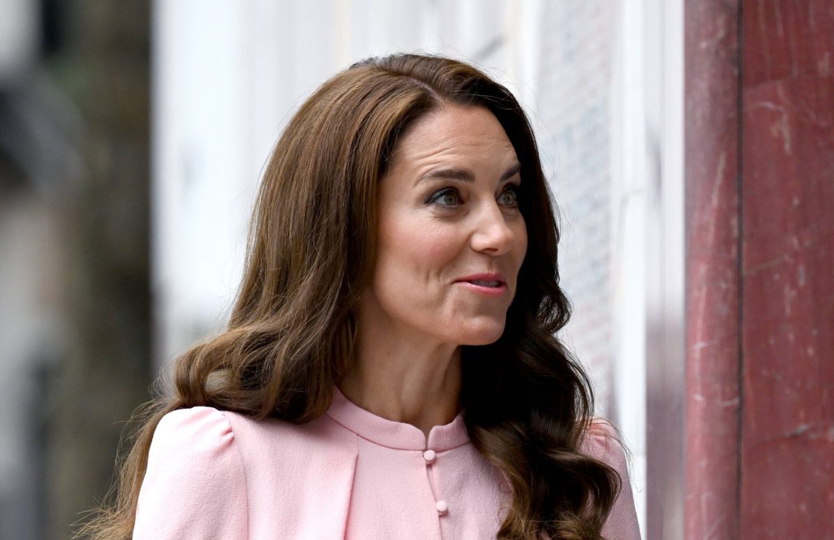 Kate Middleton zeigt sich outfittechnisch stets von ihrer besten Seite. Nun scheint sich eine Designerin an einen aufwÃ¼hlenden Moment zu erinnern.