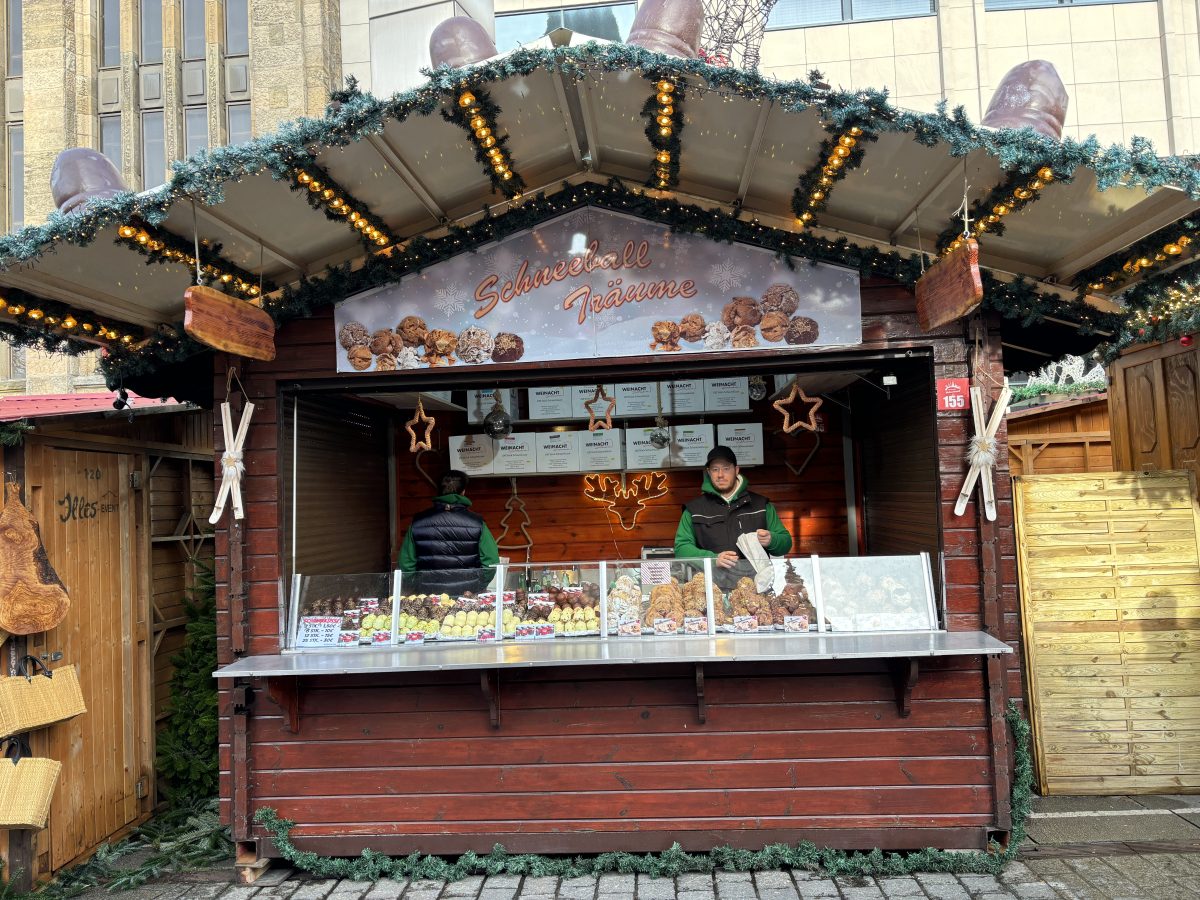 weihnachtsmarkt-dortmund-dubai-fans-auf-wolke-sieben-hier-gibt-es-den-trend-f-r-nur-1-50-euro