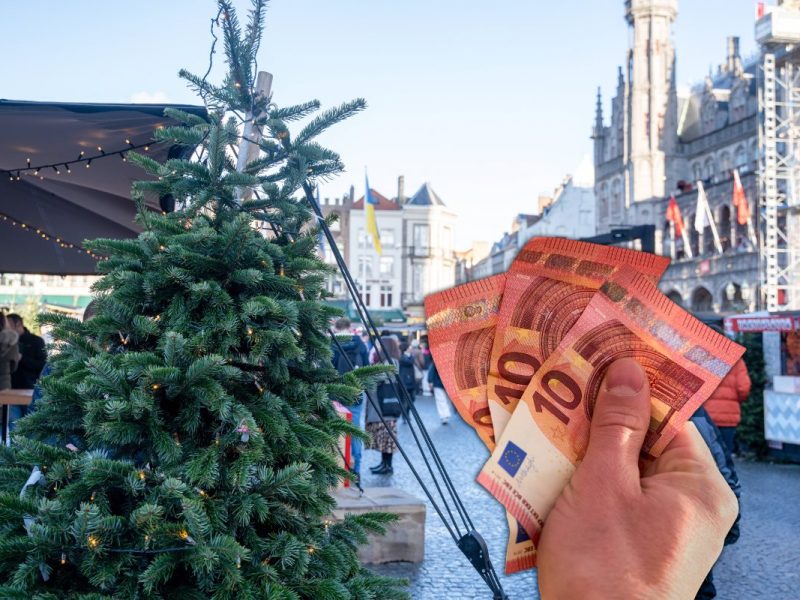 Weihnachtsmarkt-Besucher soll Bargeld wechseln – dann nimmt das Schicksal seinen Lauf