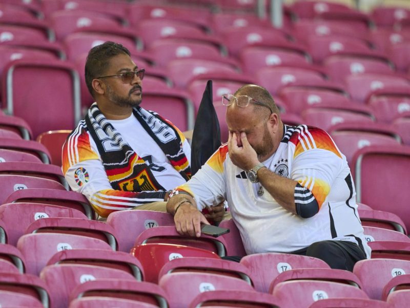 Ungarn – Deutschland: Fans dreht sich der Magen um – „Immer lächerlicher“