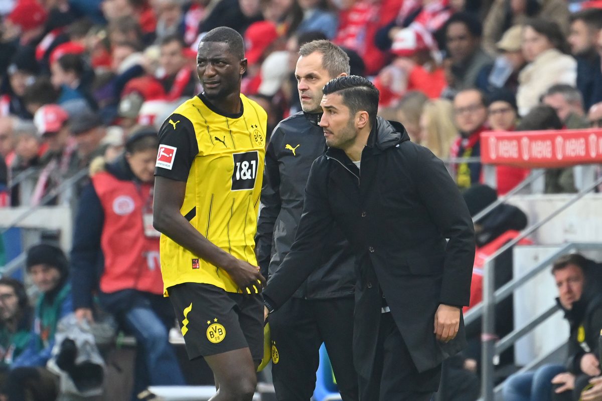 Borussia Dortmund: Nuri Sahin im Gespräch mit Serhou Guirassy.