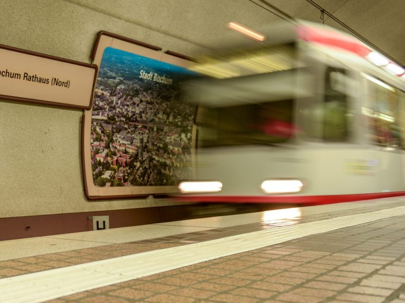 Bochum: Horror in U-Bahn-Station – Kind (11) von Zug erfasst!