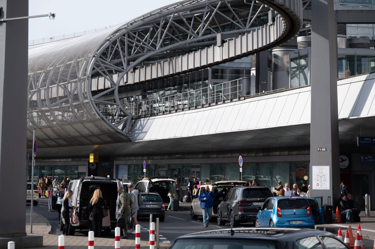 Düsseldorf: Flughafen - Aktionstag