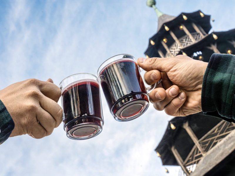 Weihnachtsmarkt: Expertin packt aus – so erkennst du guten Glühwein