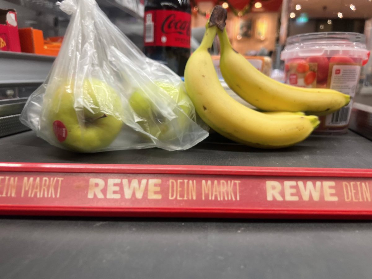 Rewe in Essen: Kunden sagen diese magischen Worte an der Kasse – irre, was passiert