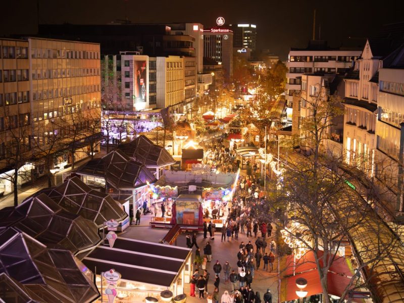 Alarm auf Weihnachtsmarkt Duisburg: Abscheuliche Aktion ausgerechnet am Glühweinstand