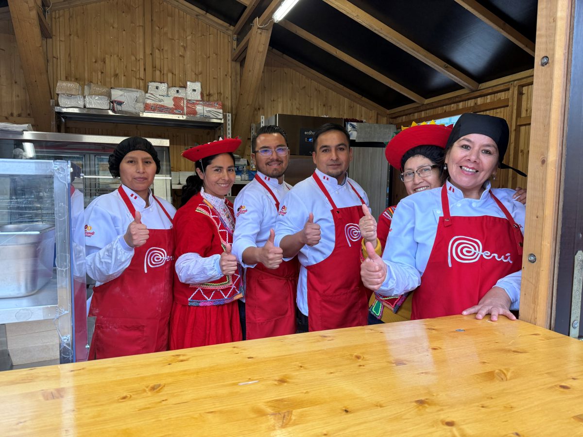 Weihnachtsmarkt Essen: Neuer Peru-Kartoffel-Stand – Besitzerinnen setzen noch einen drauf