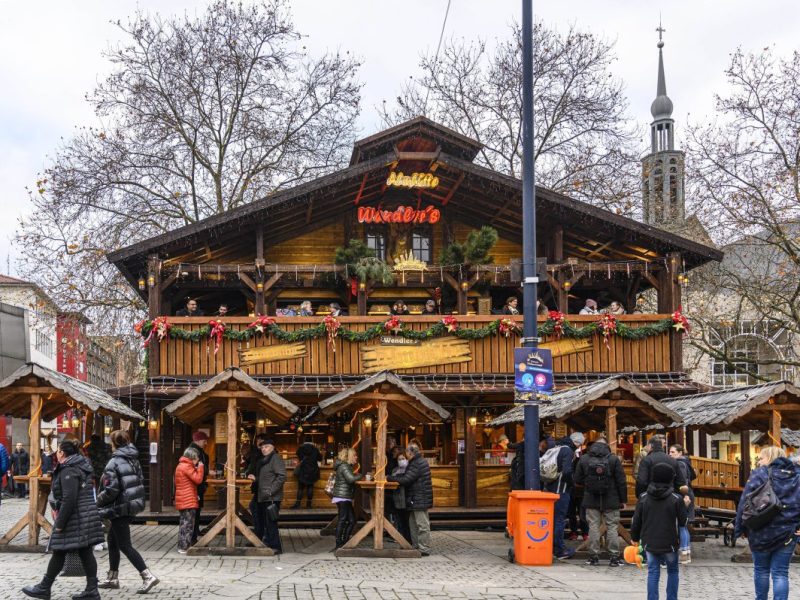 Weihnachtsmarkt Dortmund: Supergau an Glühweinständen! Besucher achten nur noch auf ein Detail