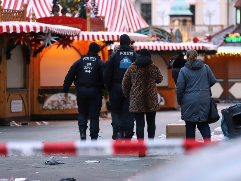 „Tokio Hotel“-Star zeigt sich auf Magdeburger Weihnachtsmarkt – kurz vor dem Anschlag